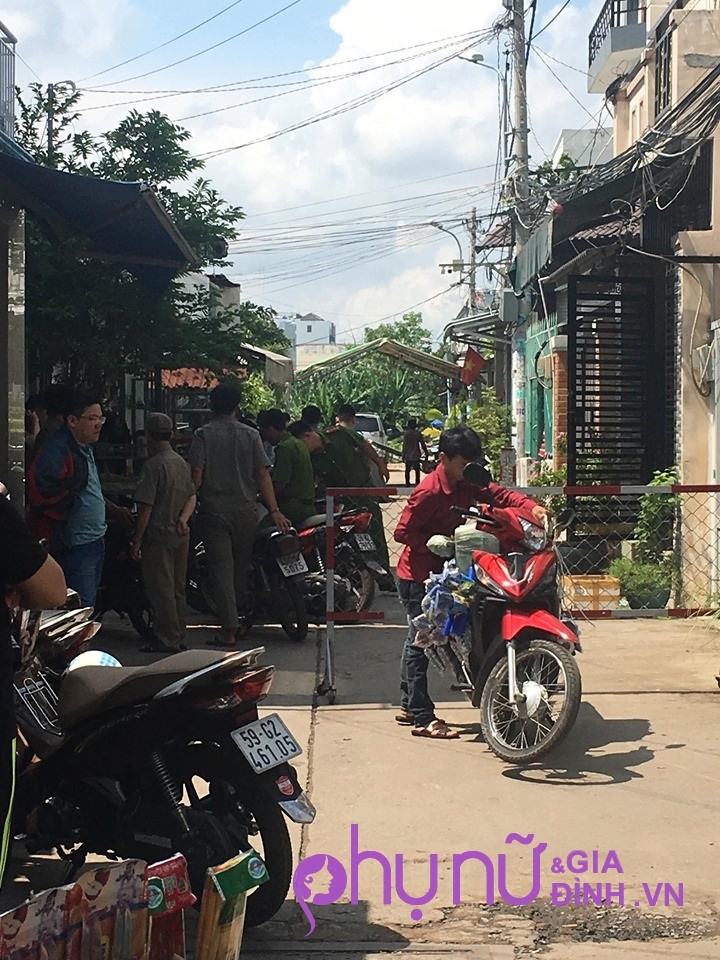 Hàng xóm nghi phạm thảm sát 3 người thân ở Bình Tân: 'Giá như má nó đừng bảo lãnh nó về' - Ảnh 2