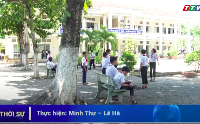 Thầy giáo ở Tây Ninh bị tố dâm ô nhiều nam sinh: Bắt học sinh kéo khóa quần, xem phim 'nóng' - Ảnh 1