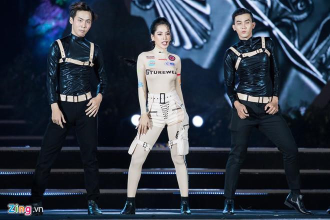 Vì sao Chi Pu được mời hát tại chung kết Hoa hậu Thế giới Việt Nam? - Ảnh 1