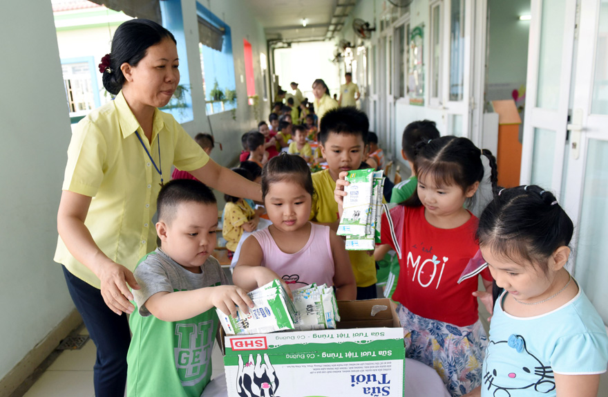 Sữa học đường TP. Hồ Chí Minh: Chương trình nhân văn đem lại nhiều niềm vui cho con trẻ - Ảnh 5