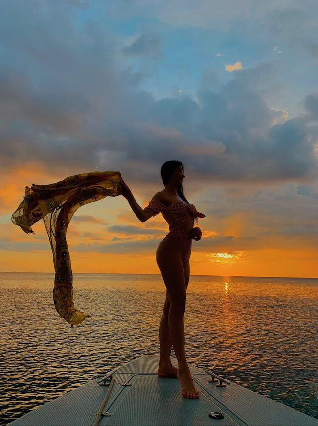 Phương Khánh diện bikini khoe đường cong nuột nà trước ngày trao lại vương miện Hoa hậu Trái đất - Ảnh 5
