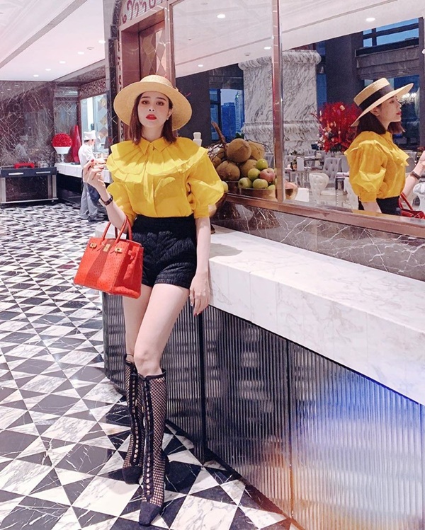 Học hỏi phong cách thời trang nổi bật xuống phố ngày lạnh của mỹ nhân Việt - Ảnh 4