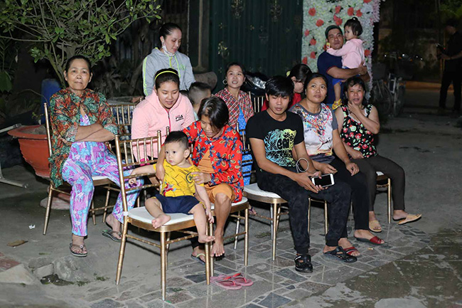 Mẹ Lâm Khánh Chi xúc động dặn dò con gái khi trao của hồi môn - Ảnh 6