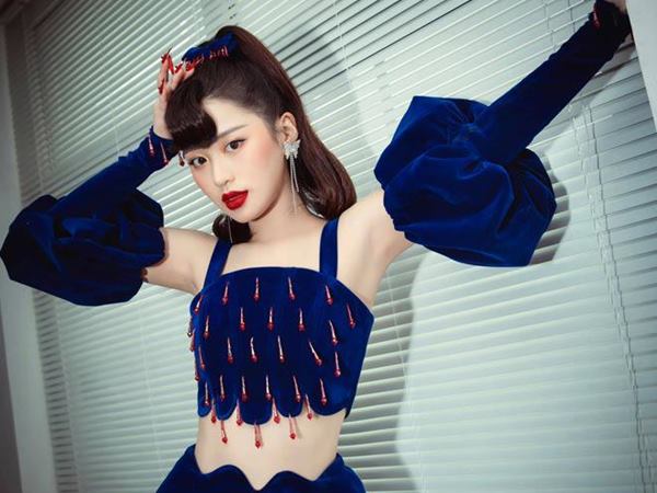 Nữ ca sĩ người Hàn từng bị 'tẩy chay' sau khi tham gia 'Nhanh như chớp' giờ đã 'lột xác', có một thứ khiến Ngọc Trinh cũng phải chịu thua - Ảnh 1