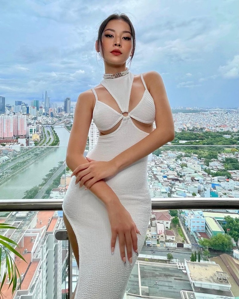 Top những sao nữ Việt ‘lên đồ’ cực xinh mùa giãn cách: Chi Pu sexy táo bạo, Thiều Bảo Trâm ngày càng ‘bánh bèo’ - Ảnh 2