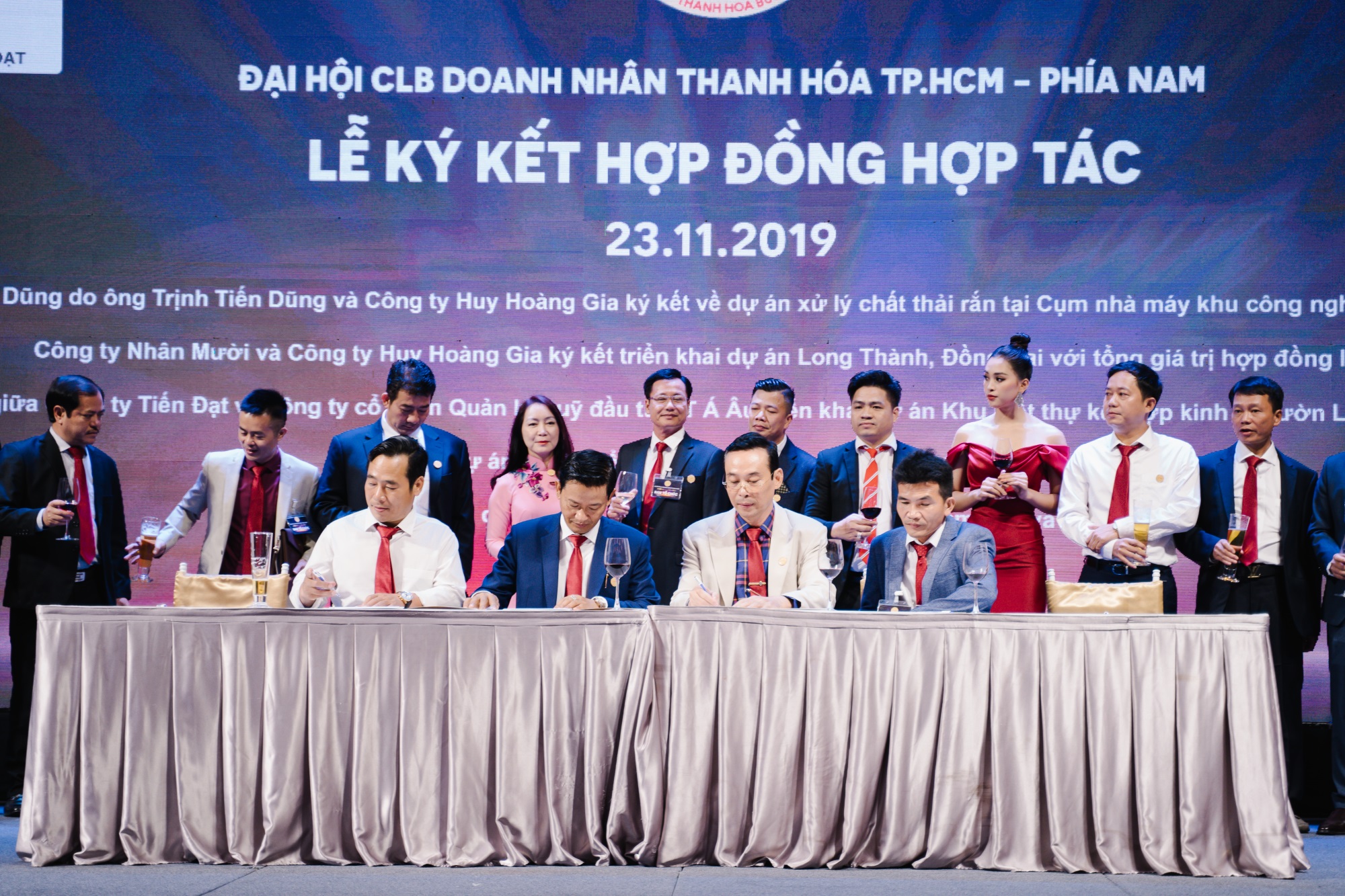 Câu lạc bộ Doanh nhân Thanh Hoá tại TP.HCM kỷ niệm 10 năm thành lập và ra mắt Ban chấp hành mới - Ảnh 7