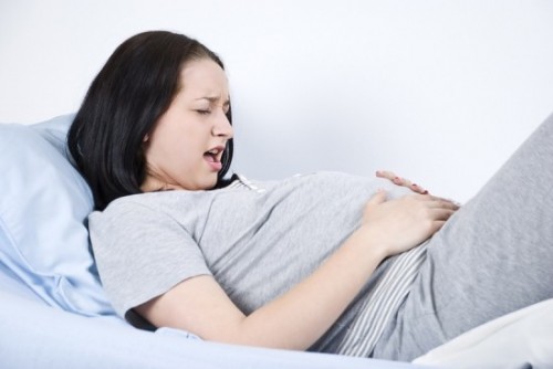 5 dấu hiệu cảnh báo thai lưu mẹ bầu cần nắm - Ảnh 1