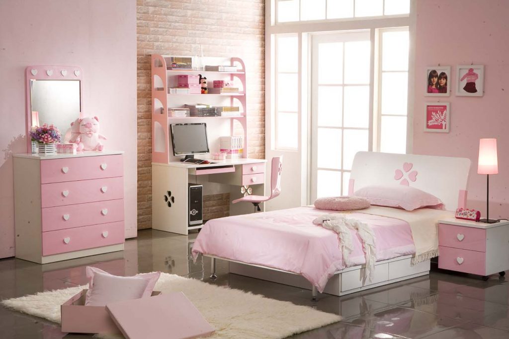 Phòng ngủ cho con gái có gam màu hồng