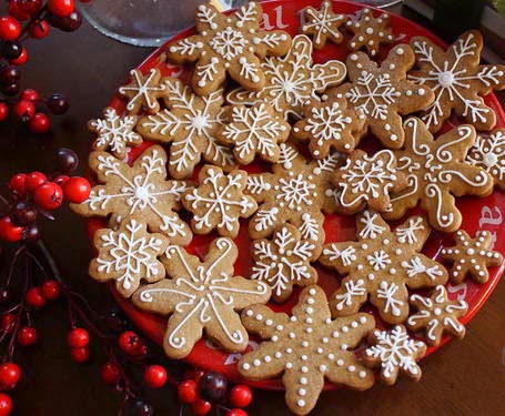 Bánh quy gừng là món ăn ngày Giáng sinh truyền thống rất dễ làm