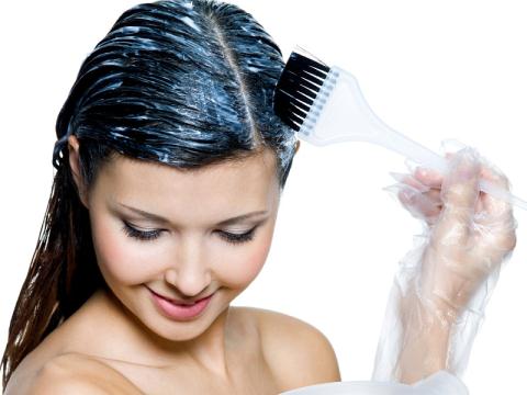 Cách làm tóc hết xoăn sau khi uốn để bạn giữ được nếp tóc đi vào “khuôn khổ” gọn gàng - Ảnh 4