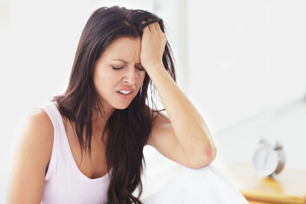 Đau đầu chóng mặt và buồn nôn có thể là biểu hiện của các bệnh như đau nửa đầu, viêm xoang,...