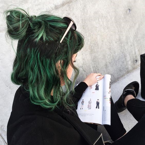 Tổng hợp các kiểu nhuộm tóc màu xanh rêu theo xu hướng 2018 đẹp nhất cho nữ - Ảnh 5