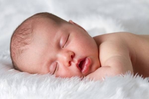 Trẻ sơ sinh ngủ nhiều có tốt không, cần lưu ý những gì? - Ảnh 3