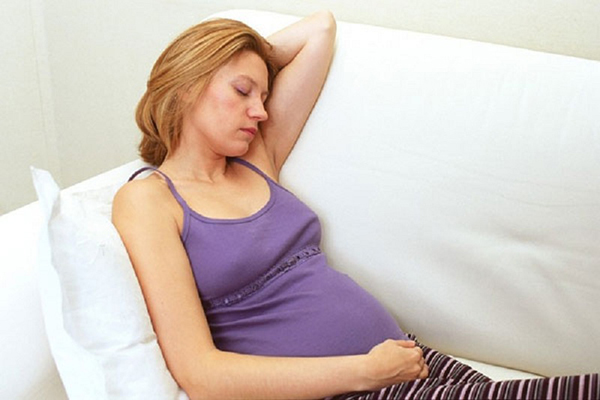 Viêm âm đạo khiến mẹ bầu khó chịu, có thể sảy thai