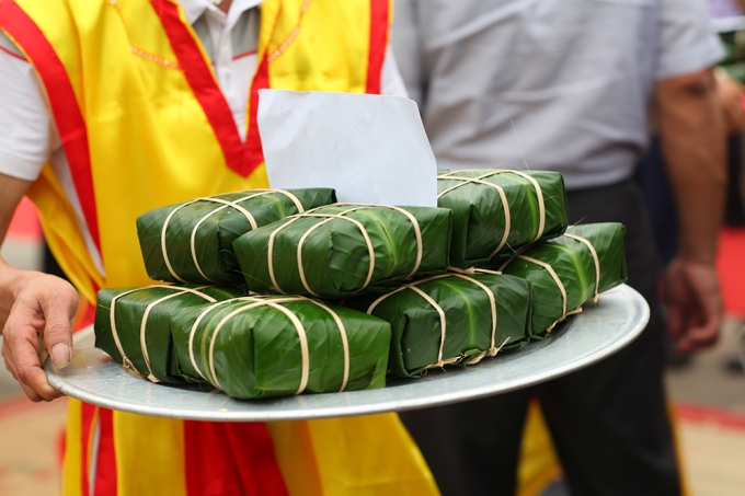 Thi gói bánh chưng tại Lễ hội Đền Hùng