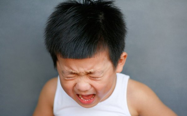 5 cấp độ cảm xúc khi trẻ ăn vạ, bố mẹ nên can thiệp lúc nào mới đúng? - Ảnh 2