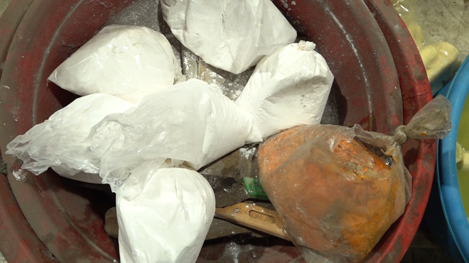 Phát hiện 3 cơ sở dùng hóa chất tẩy trắng gần 2 tấn măng, ngó sen ở Chợ Bình Điền - Ảnh 3