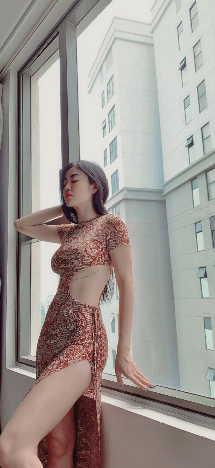‘Hoa hậu ăn chơi Sài thành’ để lộ hình xăm body đẹp nhất: không ngại tiết lộ vị trí 'càng kín càng thu hút' - Ảnh 6
