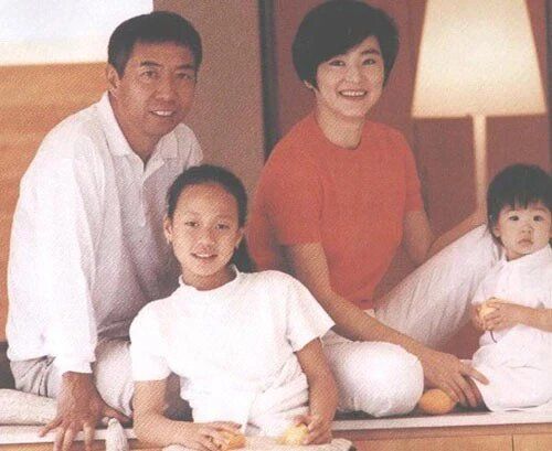 'Mỹ nhân Hong Kong' Lâm Thanh Hà cảm thấy có lỗi vì liên lụy chồng con - Ảnh 4