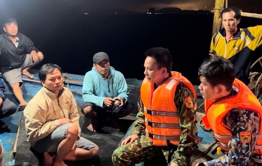Đà Nẵng: Tàu cá va chạm tàu hàng ở vùng biển khiến 1 ngư dân mất tích  - Ảnh 1