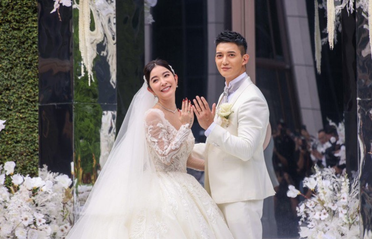 'Nữ thần gợi cảm Đài Loan' hòa hợp 'chuyện chăn gối' với chồng trẻ, tiết lộ những lần 'yêu' giúp hôn nhân bền vững - Ảnh 1