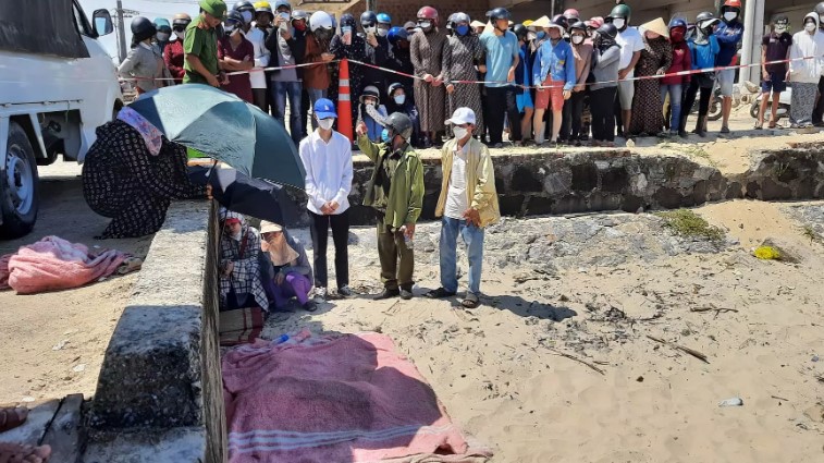 Đã tìm thấy thi thể của người mẹ nghi ôm con nhảy cầu Cửa Việt sau 3 ngày mất tích - Ảnh 2