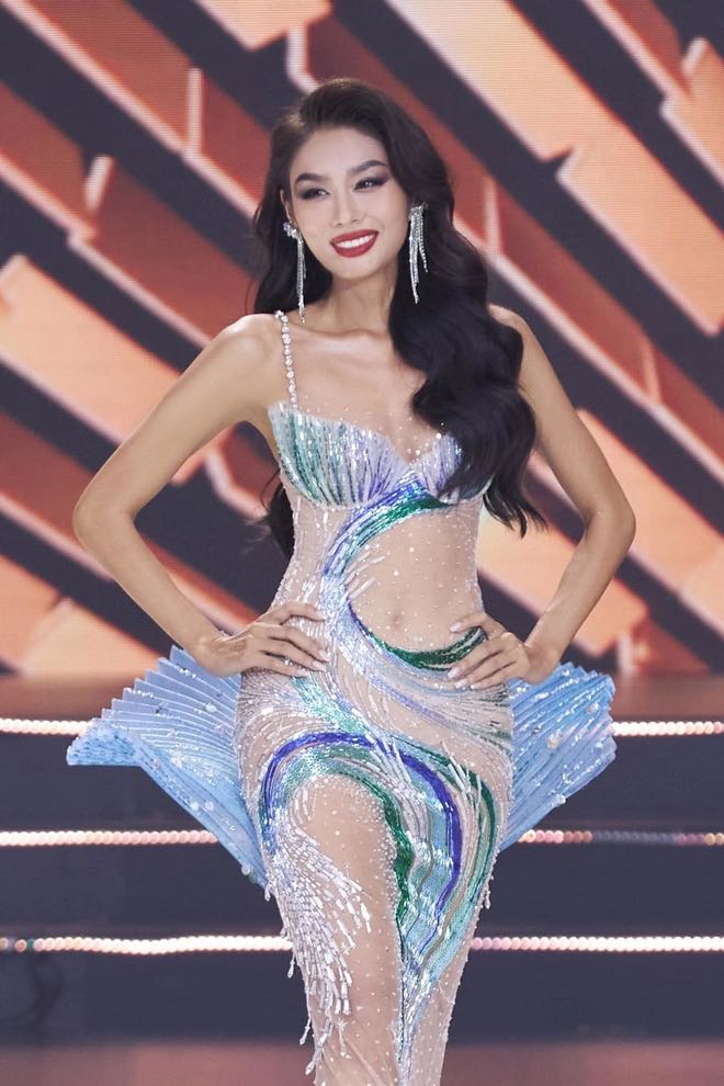 Hành trình thay đổi nhan sắc của Top 3 Hoa hậu Hoàn vũ Việt Nam 2022: Lộ diện màn 'phá kén' thành công nhất - Ảnh 6