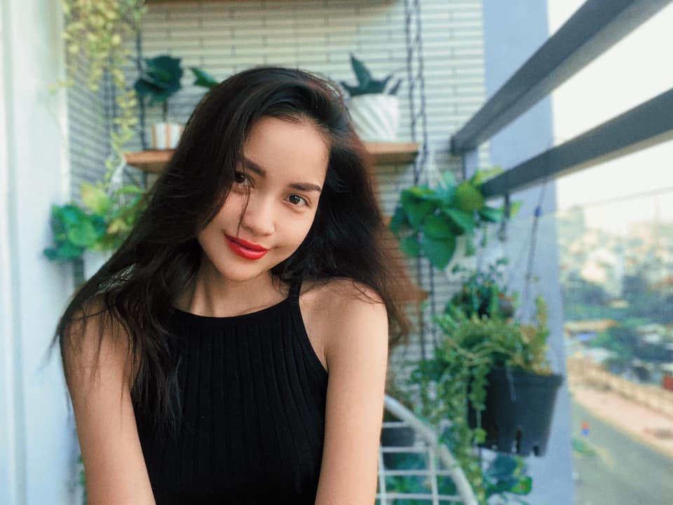 Ngắm nhan sắc ngoài đời xinh như 'búp bê', gây thương nhớ của tân Hoa hậu Hoàn vũ Việt Nam 2022 - Ảnh 13