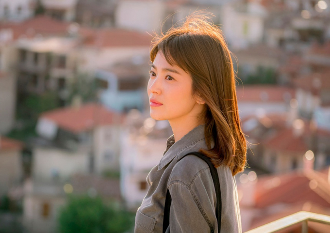 'Visual' xưa - nay của 4 mỹ nhân hàng đầu màn ảnh Hàn Quốc quá khứ vs hiện tại: Song Hye Kyo tiều tụy sau ly hôn, Jun Ji Hyun giữ vững nhan sắc 'tường thành' - Ảnh 13