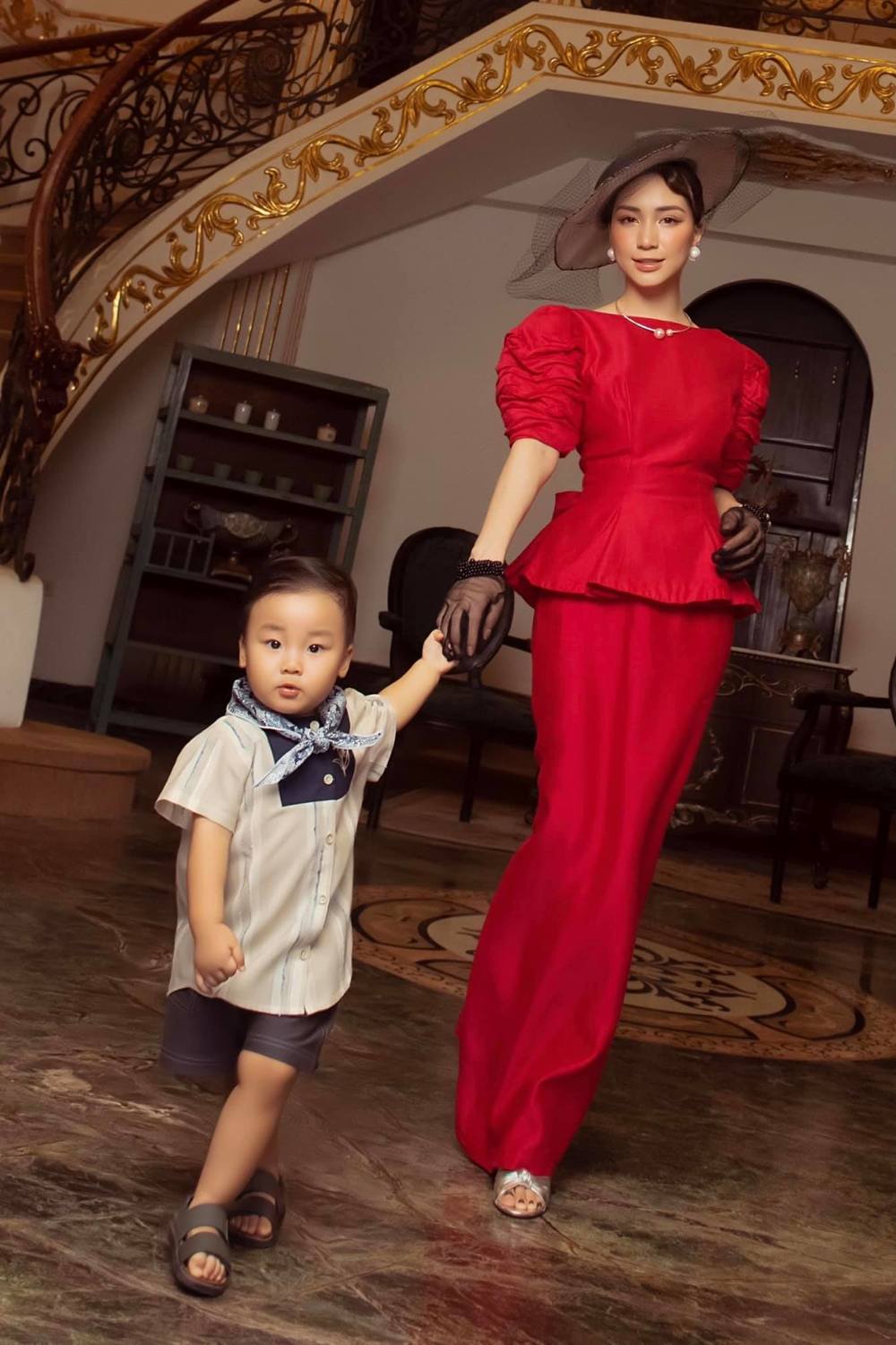 Phong cách thời trang sành điệu của các nhóc tỳ nhà sao Việt: sang chảnh, khí chất ngay từ bé - Ảnh 14