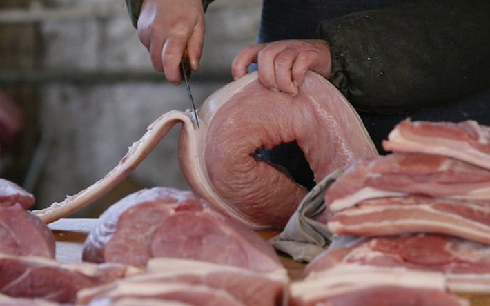 Đi chợ đừng mua miếng thịt lợn có 5 đặc điểm này, người bán còn sợ 'độc' không dám cho gia đình ăn - Ảnh 1