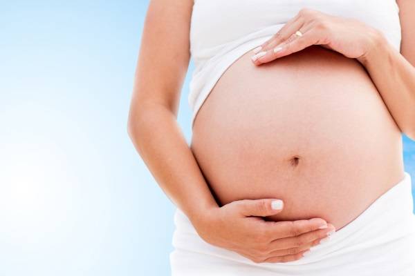 Chia sẻ cảm xúc khi mang thai là việc nên làm để mẹ và bé có một thai kỳ khỏe mạnh
