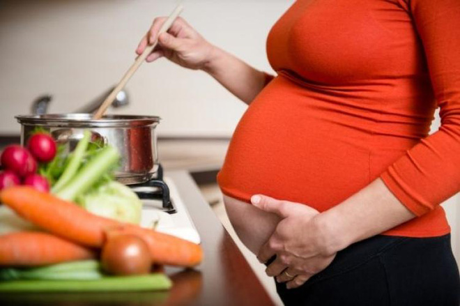 Ăn gì để đối phó với 4 triệu chứng gây khó chịu nhất trong thai kì? - Ảnh 2