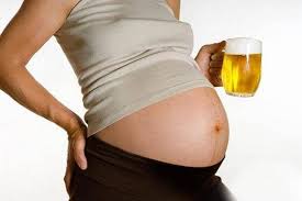 Bà bầu uống bia lợi hay hại cho sức khỏe thai nhi? - Ảnh 2