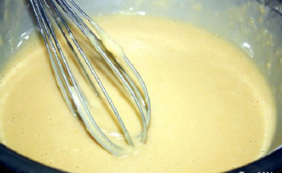 Cách làm bánh rán Doremon nhân đậu đỏ đơn giản nhất tại nhà cho bé - Ảnh 5