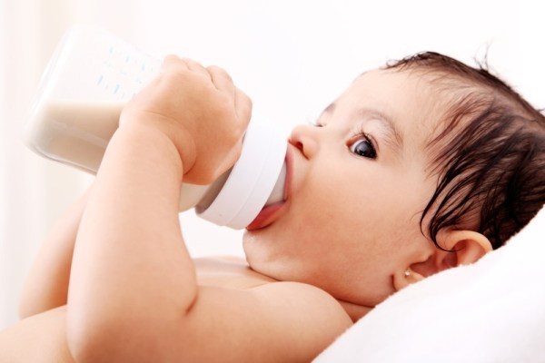 Chuyên gia dinh dưỡng hướng dẫn mẹ cách chọn loại sữa phù hợp cho trẻ em theo từng độ tuổi - Ảnh 2