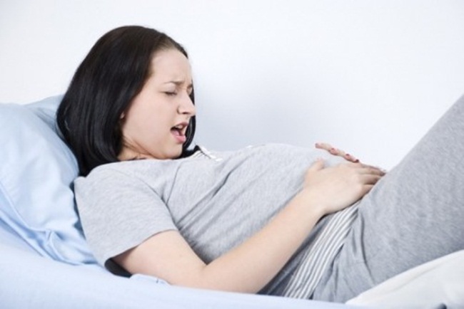 Những nguyên nhân không ngờ có thể gây sinh non, mẹ bầu cần tránh ngay - Ảnh 1