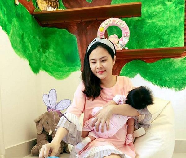 Sao Việt lần đầu làm mẹ: Từng rối loạn tâm lý, chật vật với biến cố ăn dặm của con - Ảnh 3