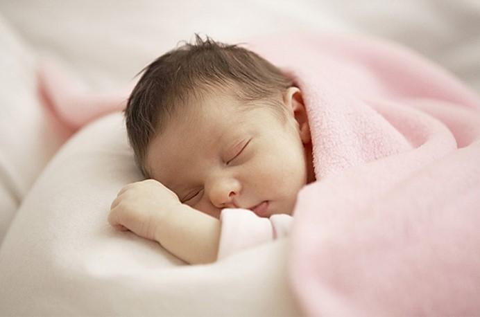 Số giờ ngủ hợp lý ở trẻ sơ sinh để bé phát triển toàn diện theo hướng dẫn của chuyên gia - Ảnh 1