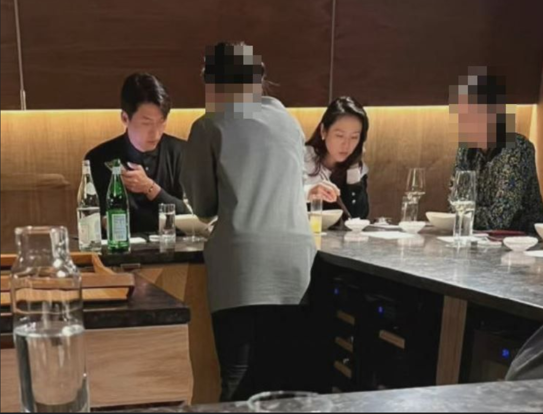 Hình ảnh gần nhất của cặp đôi Hyun Bin và Son Ye Jin trong chuyến đi tuần trăng mật được cư dân mạng Trung Quốc tiết lộ - Ảnh 2