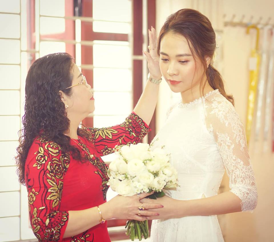 Đàm Thu Trang lần đầu đăng ảnh cô dâu và lời tâm sự xúc động dành cho mẹ - Ảnh 2