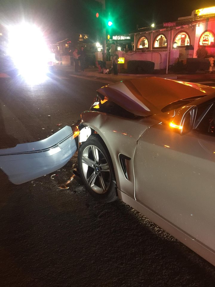 Một Hoa hậu người Việt bị tai nạn giao thông nghiêm trọng giữa đêm, xe hơi nát phần đầu - Ảnh 5
