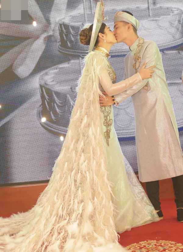 Những chi tiết siêu độc và lạ chỉ xuất hiện trong đám cưới 'công chúa' Lâm Khánh Chi - Ảnh 3