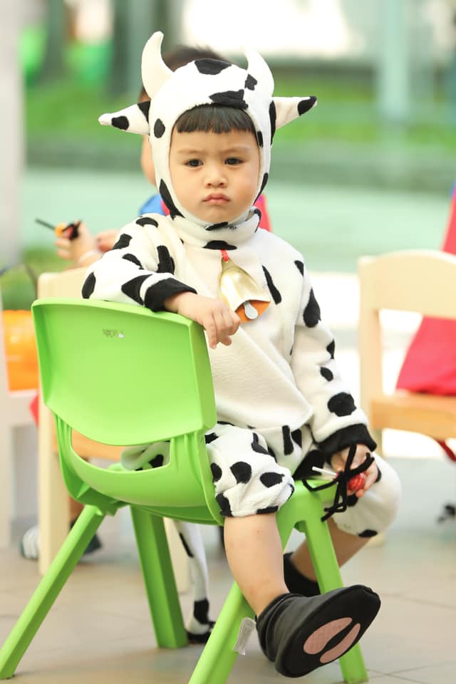 Thanh Bình cười té ghế vì mẹ con Ngọc Lan hóa thành bò sữa siêu cute - Ảnh 6