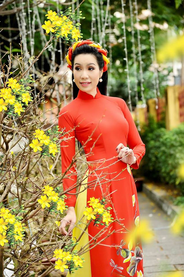 Dù đã U50, Á hậu Trịnh Kim Chi vẫn đẹp mê hoặc khi diện áo dài - Ảnh 3