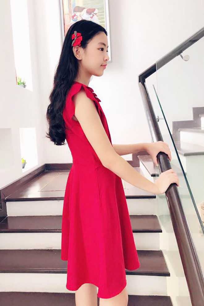 Vẻ đẹp như hot girl Thái của con gái MC Quyền Linh gây sốt trên mạng xã hội - Ảnh 6