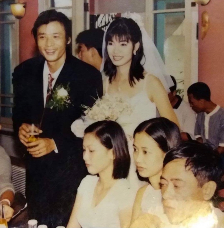 NSƯT Võ Hoài Nam chia sẻ ảnh cưới 20 năm trước nhìn như tài tử Hong Kong khiến ai nhìn cũng xiêu lòng  - Ảnh 7
