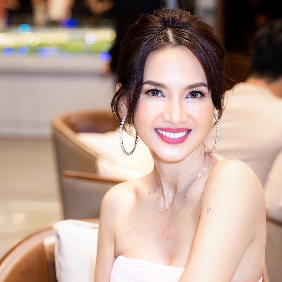 Một người mẫu bất ngờ 'van xin' bà Nguyễn Phương Hằng giữa bão tố sao Vbiz bị chỉ trích dữ dội - Ảnh 2