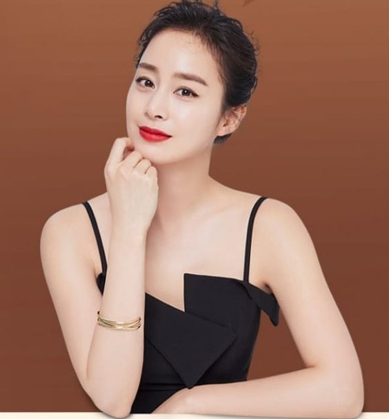 Kim Tae Hee tuổi 42 xuất hiện dấu hiệu lão hóa vẫn đẹp bất chấp, quả nhiên là mỹ nhân hàng đầu xứ sở kim chi  - Ảnh 6