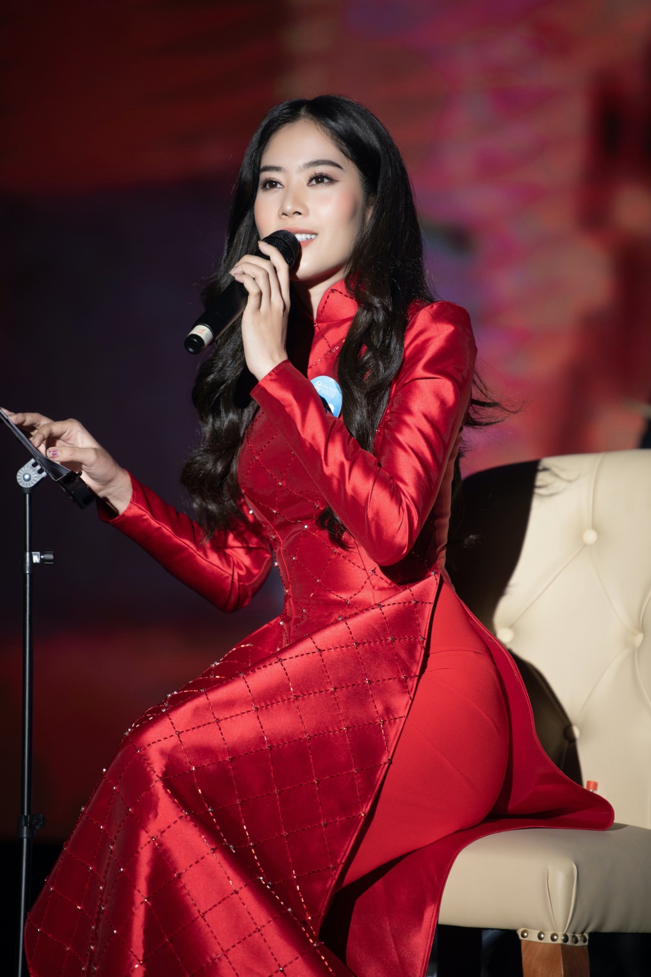 Nam Em khóc nức nở khi phải dừng chân tại vòng thi phụ Miss World Vietnam 2022, phải chăng vì liên tục bị nói thiếu nghiêm túc? - Ảnh 8
